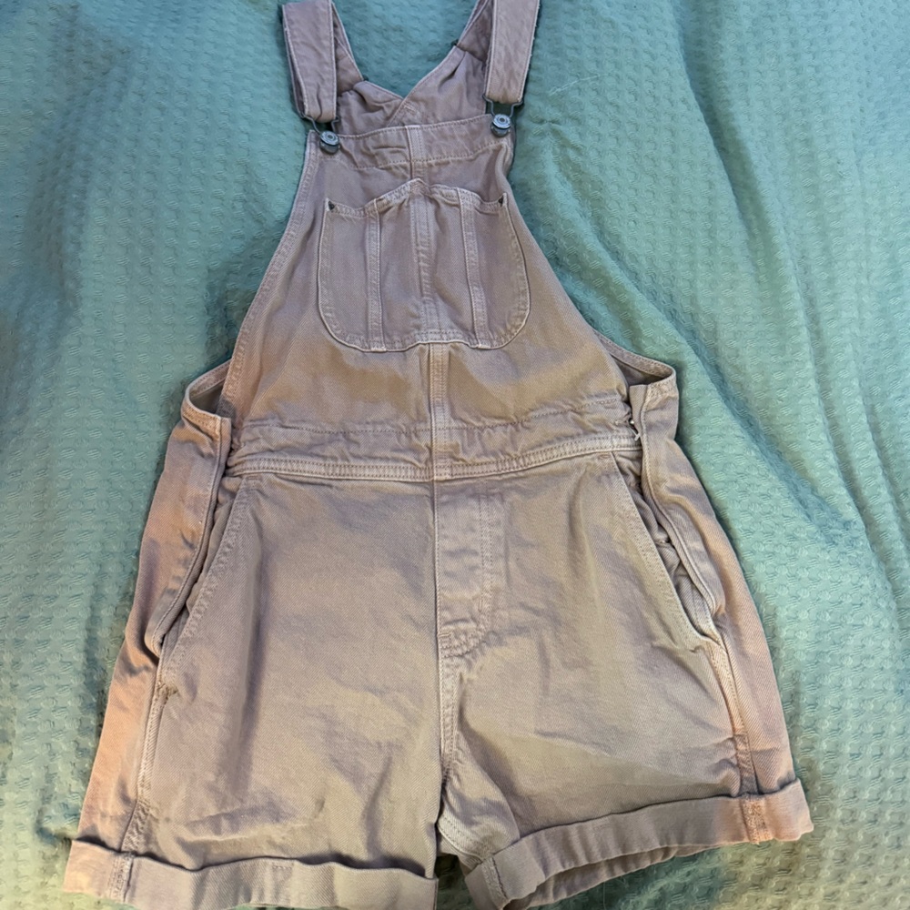 Cream/Tan colored Overall Shorts Size XS
